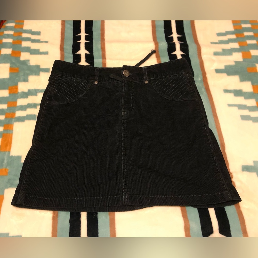 Athleta black corduroy skirt, size 4